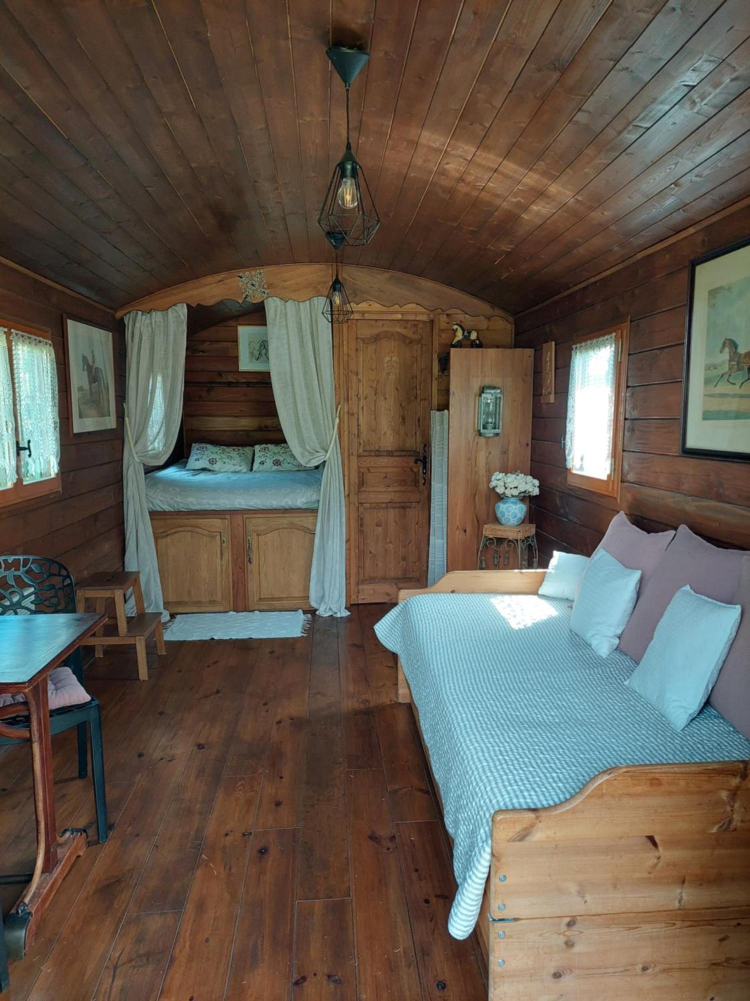 Villa Les Roulottes de la Brauderie à Brissarthe Extérieur photo