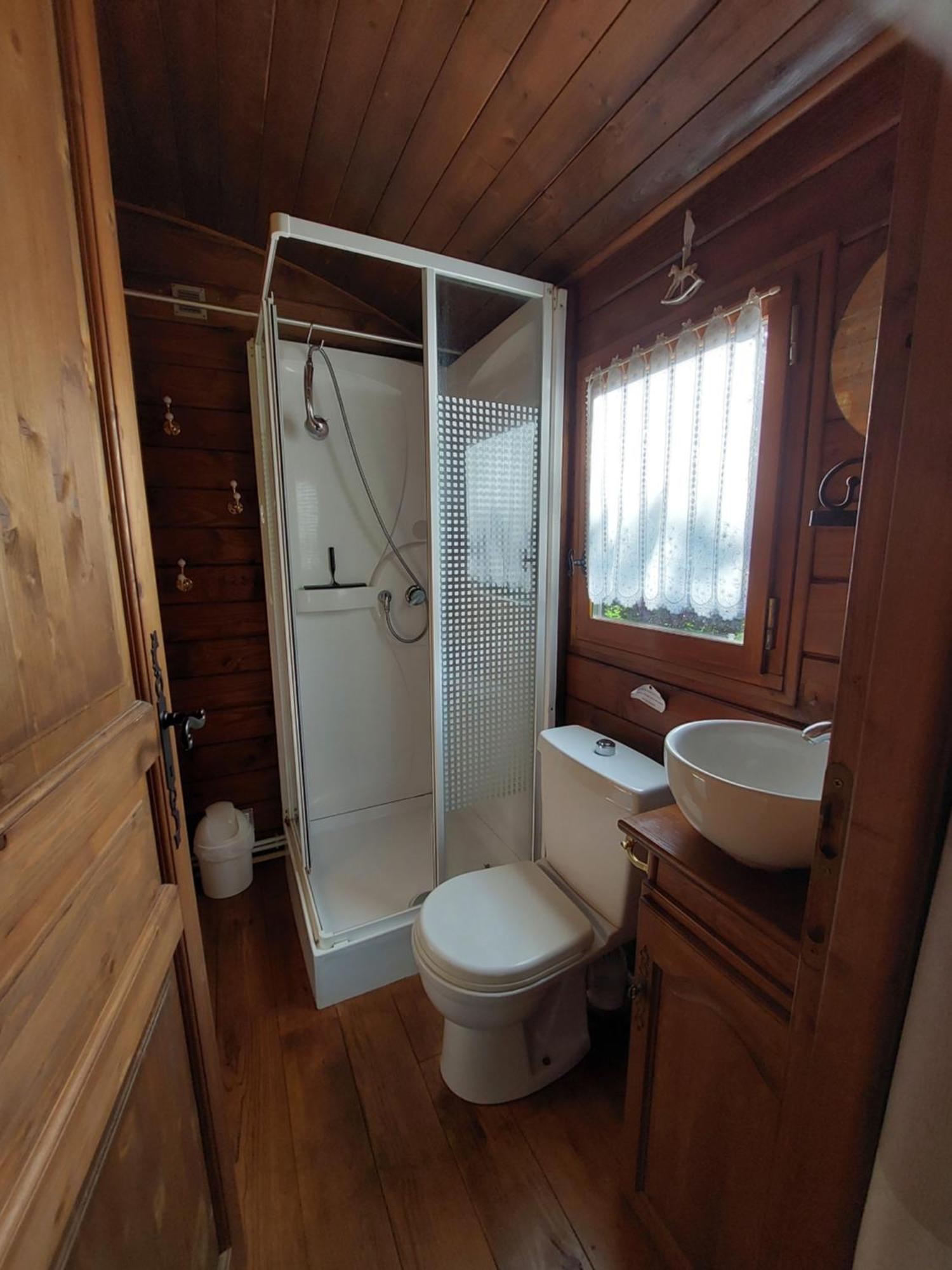 Villa Les Roulottes de la Brauderie à Brissarthe Extérieur photo