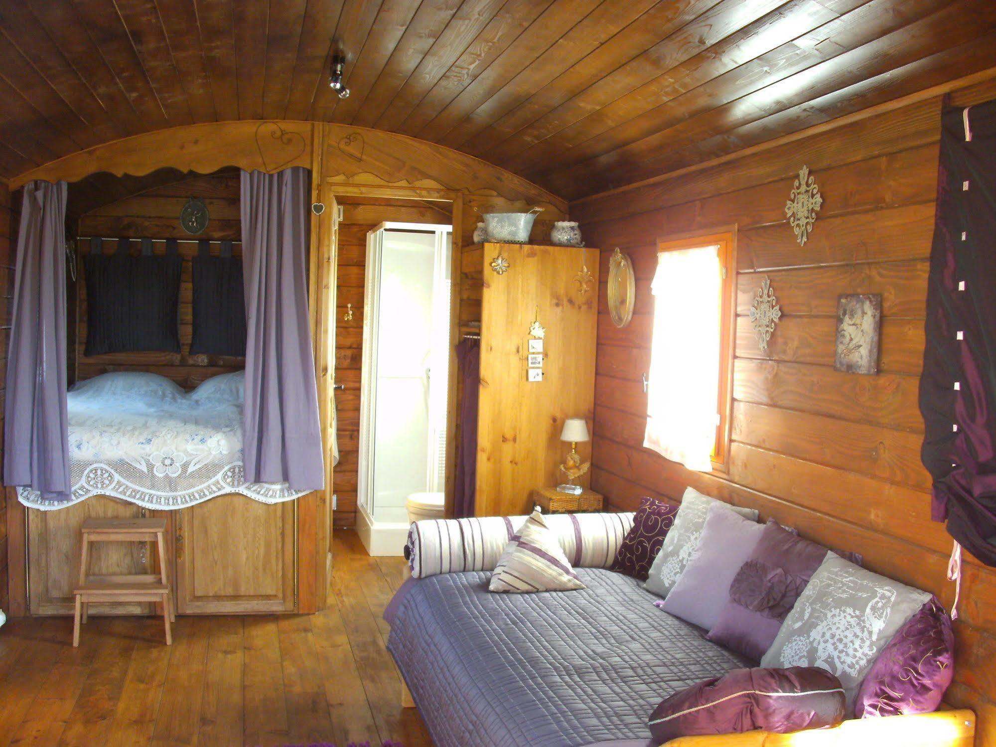 Villa Les Roulottes de la Brauderie à Brissarthe Extérieur photo